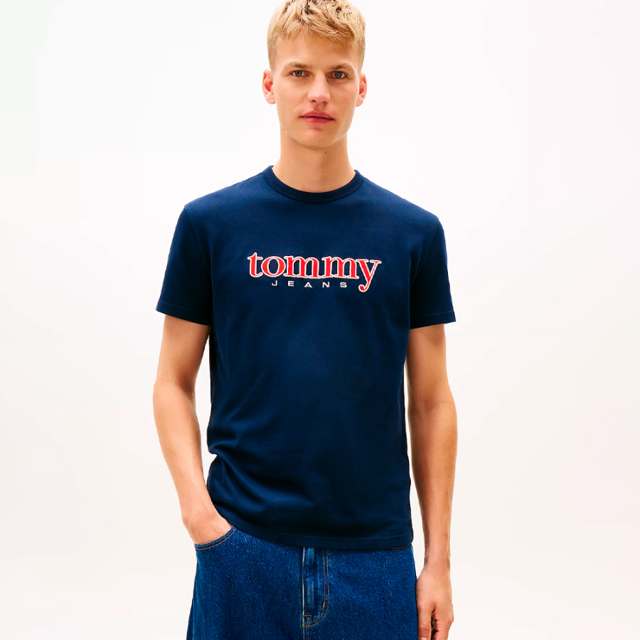 t-shirt-en-maille-avec-logo-applique