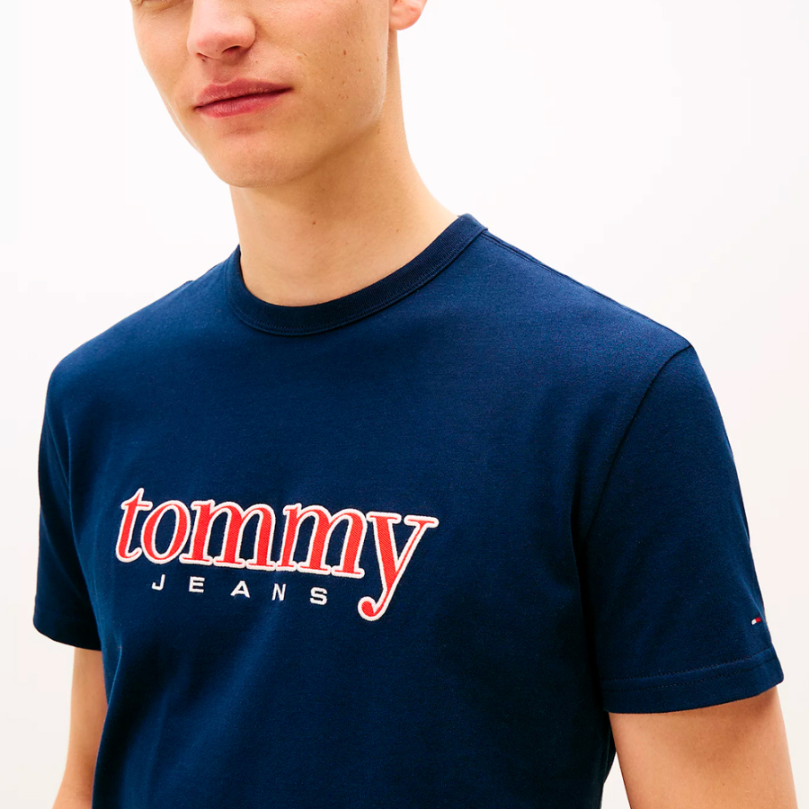 t-shirt-in-maglia-con-applicazione-del-logo t-shirt-in-maglia-con-applicazione-del-logo