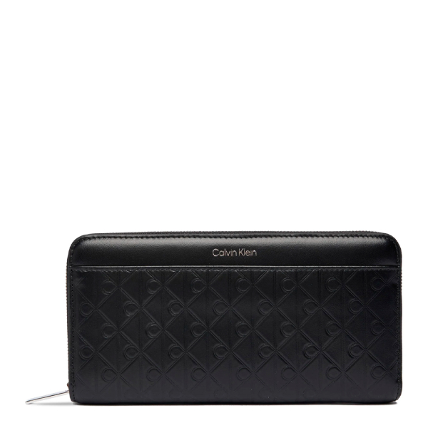 Calvin Klein Portefeuille longue fermeture clair orn du logo emblmatique en relief - U Noir- Ref 56 €