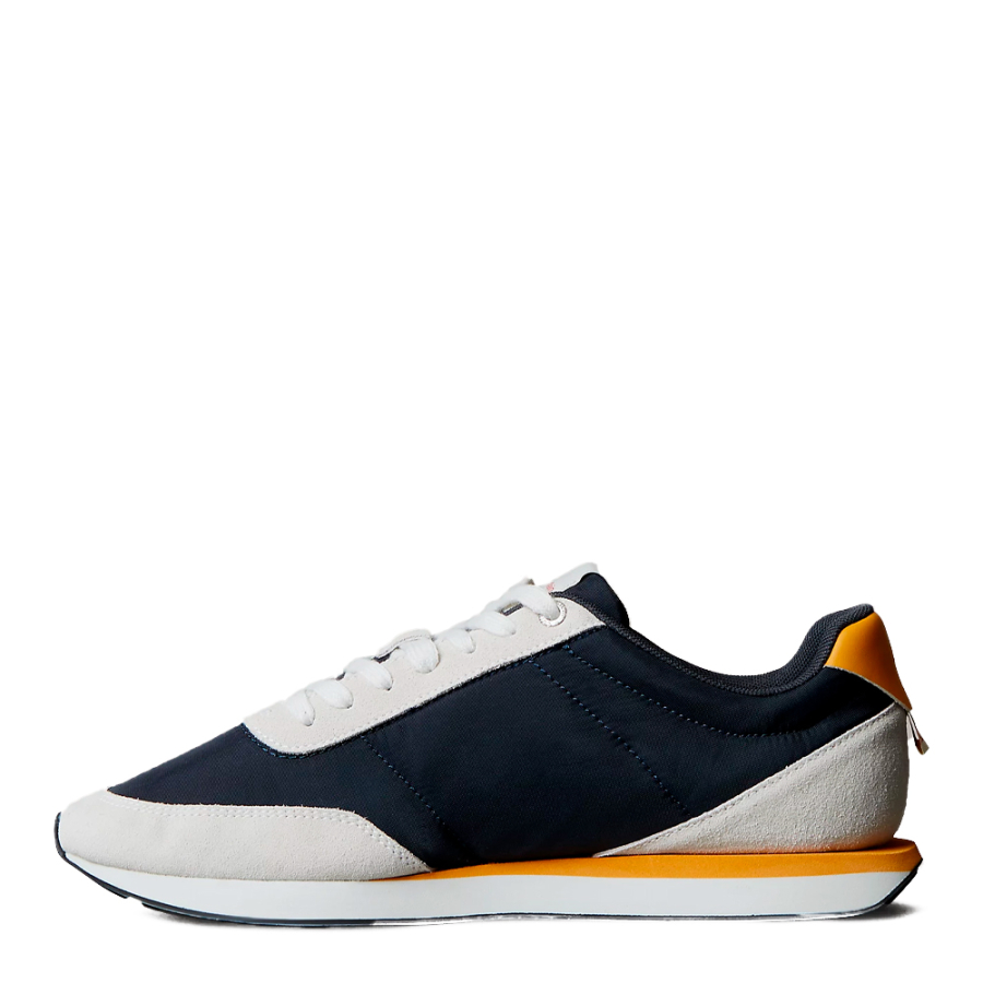 1979-chaussures-de-course-avec-logo-distinctif 1979-chaussures-de-course-avec-logo-distinctif