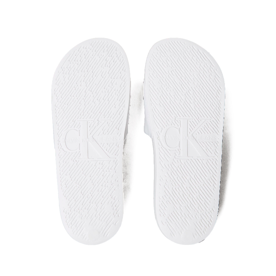 canvas-flip-flops-with-logo canvas-flip-flops-with-logo