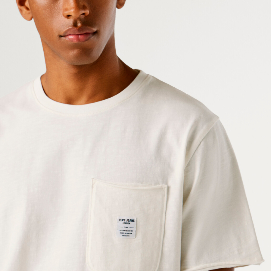 regular-fit-t-shirt-with-front-pocket regular-fit-t-shirt-with-front-pocket