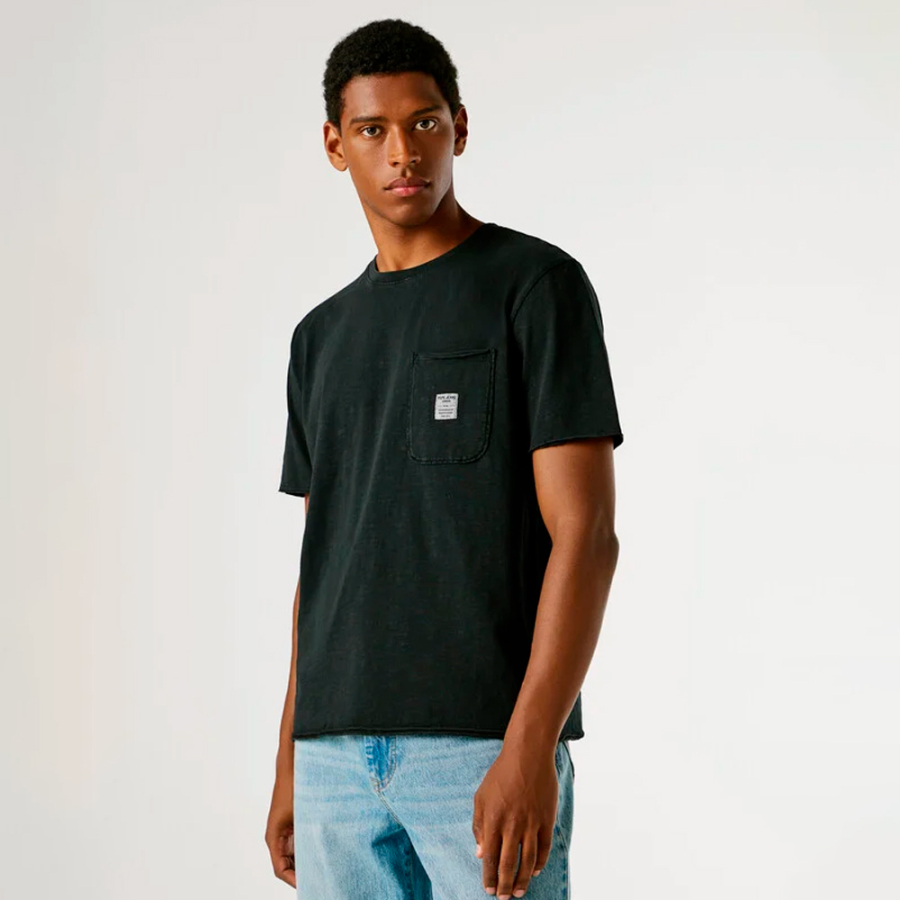 t-shirt-vestibilita-regolare-con-tasca-frontale t-shirt-vestibilita-regolare-con-tasca-frontale