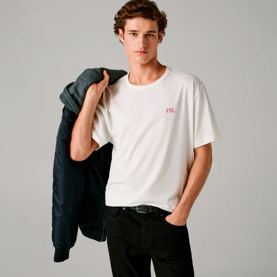 t-shirt-mit-bedrucktem-rucken-lockere-passform t-shirt-mit-bedrucktem-rucken-lockere-passform