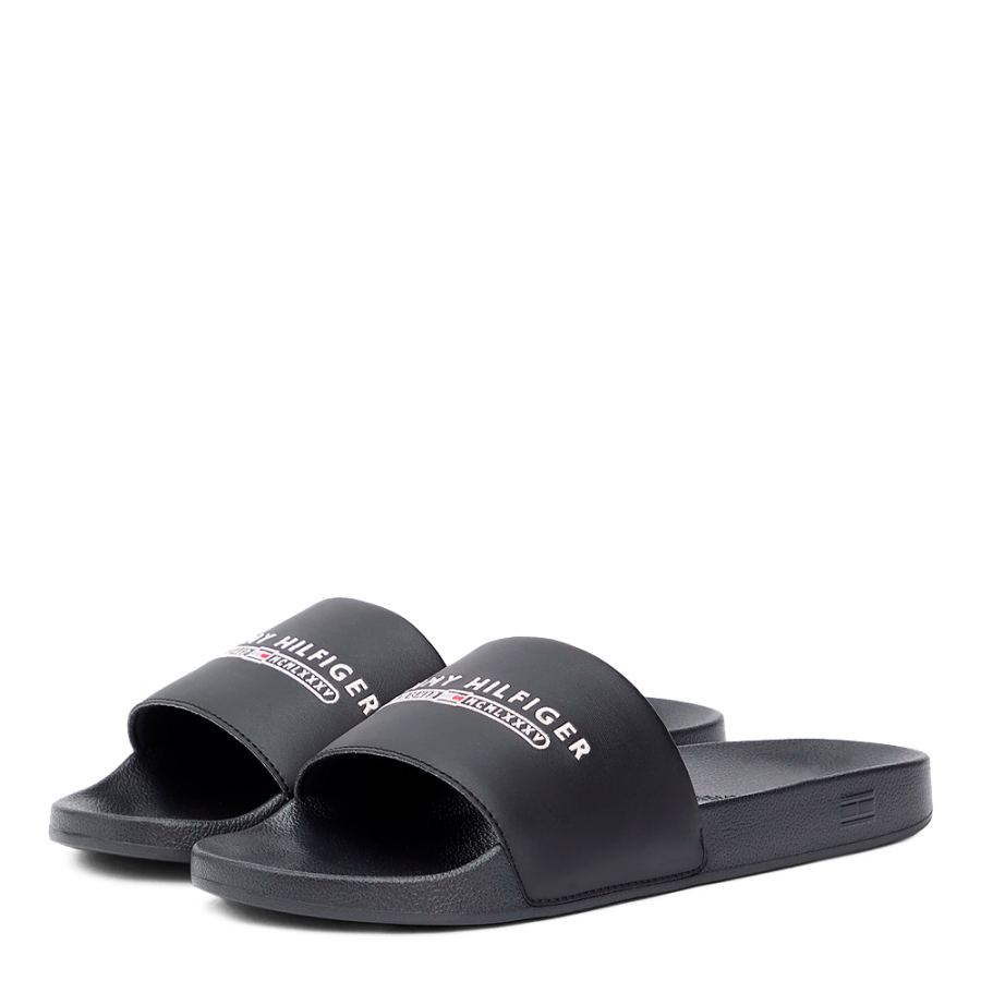 flip-flops-with-embroidered-logo flip-flops-with-embroidered-logo