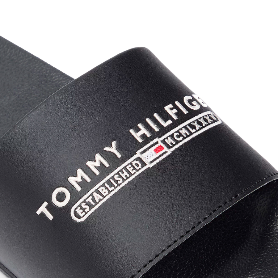 chinelo-com-logotipo-bordado chinelo-com-logotipo-bordado