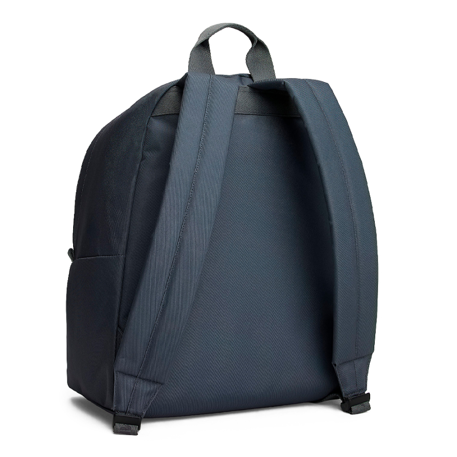 essential-logo-backpack essential-logo-backpack