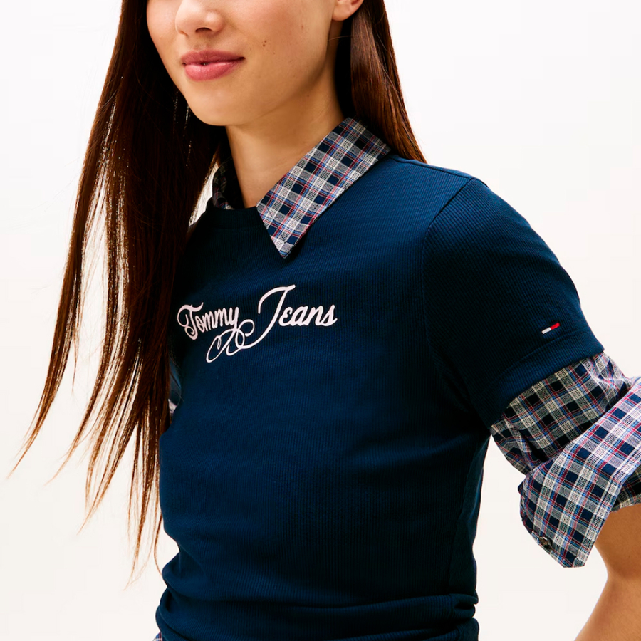 camiseta-slim-essentials-logo camiseta-slim-essentials-logo