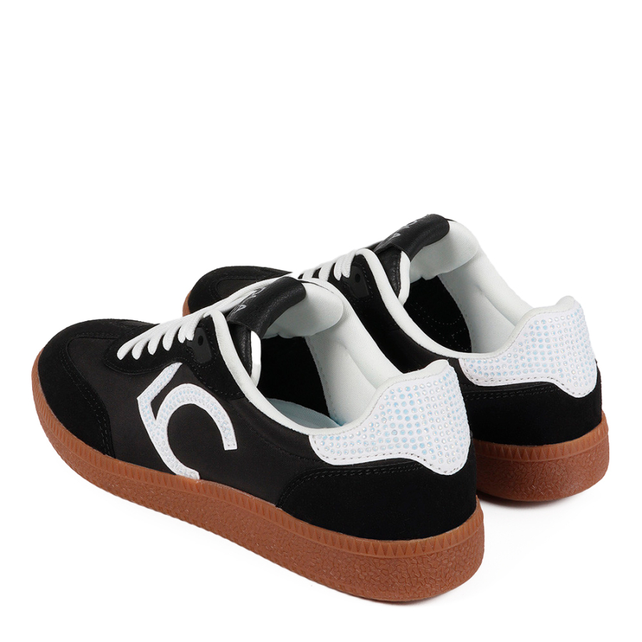 strass-sneaker-details strass-sneaker-details