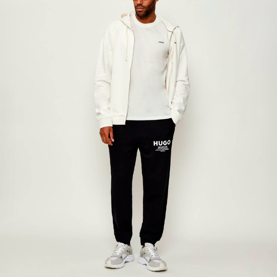 t-shirt-with-printed-logo