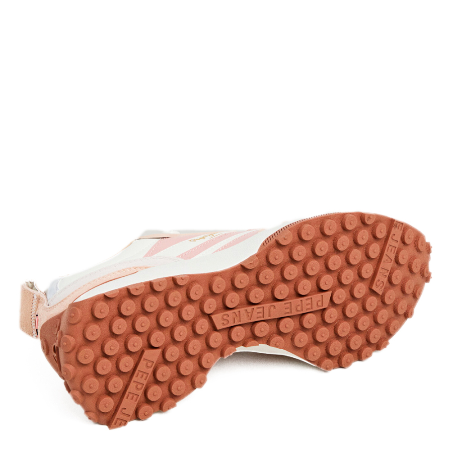 zapatillas-con-detalles-en-ante