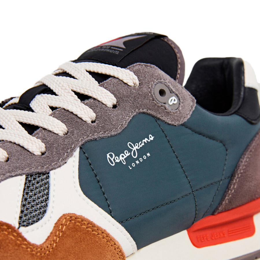 chaussures-de-course-retro