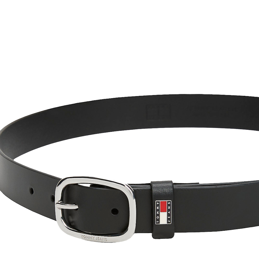 ceinture-en-cuir-avec-boucle-ovale