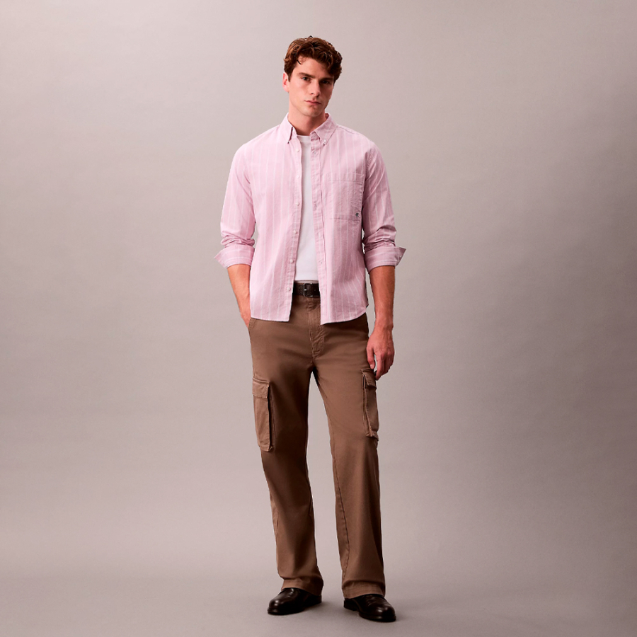 klassisches-gestreiftes-oxford-hemd-mit-knopfleiste