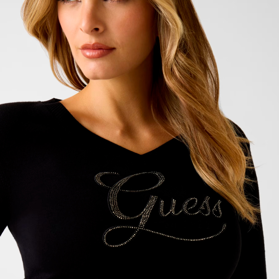 camisa-com-logotipo-de-strass