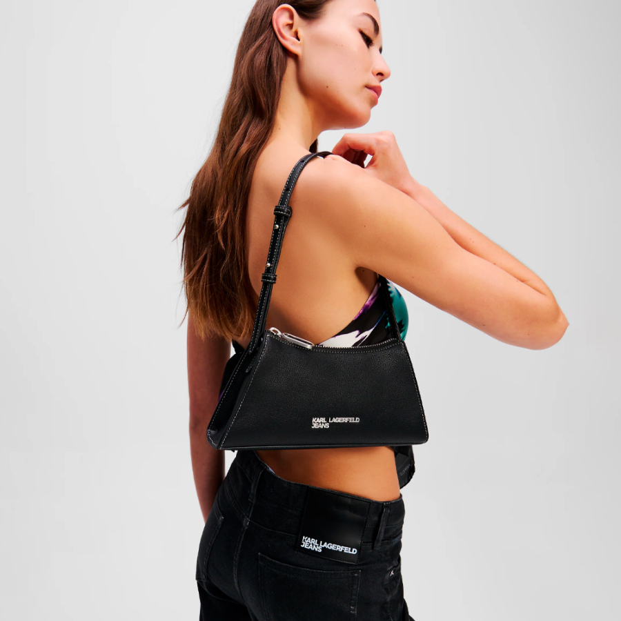 petit-sac-a-bandouliere-avec-logiciel-metallique