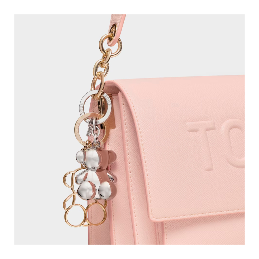 porte-cles-en-metal-representant-un-ours-audacieux