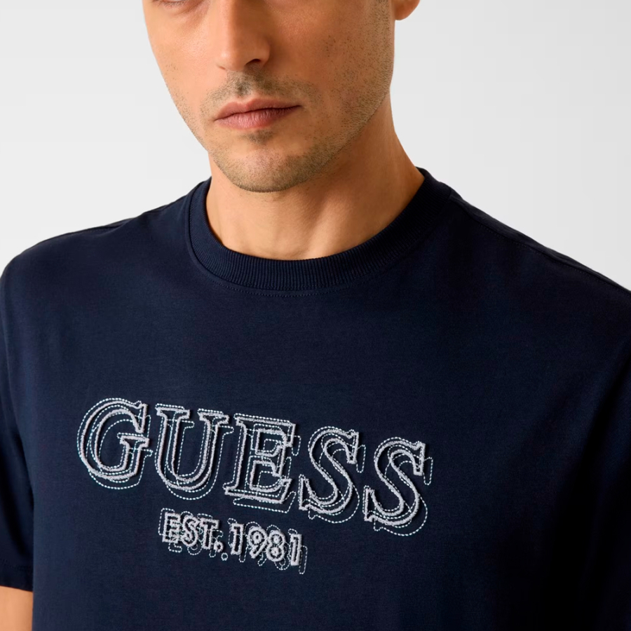 maglietta-con-logo-ricamato