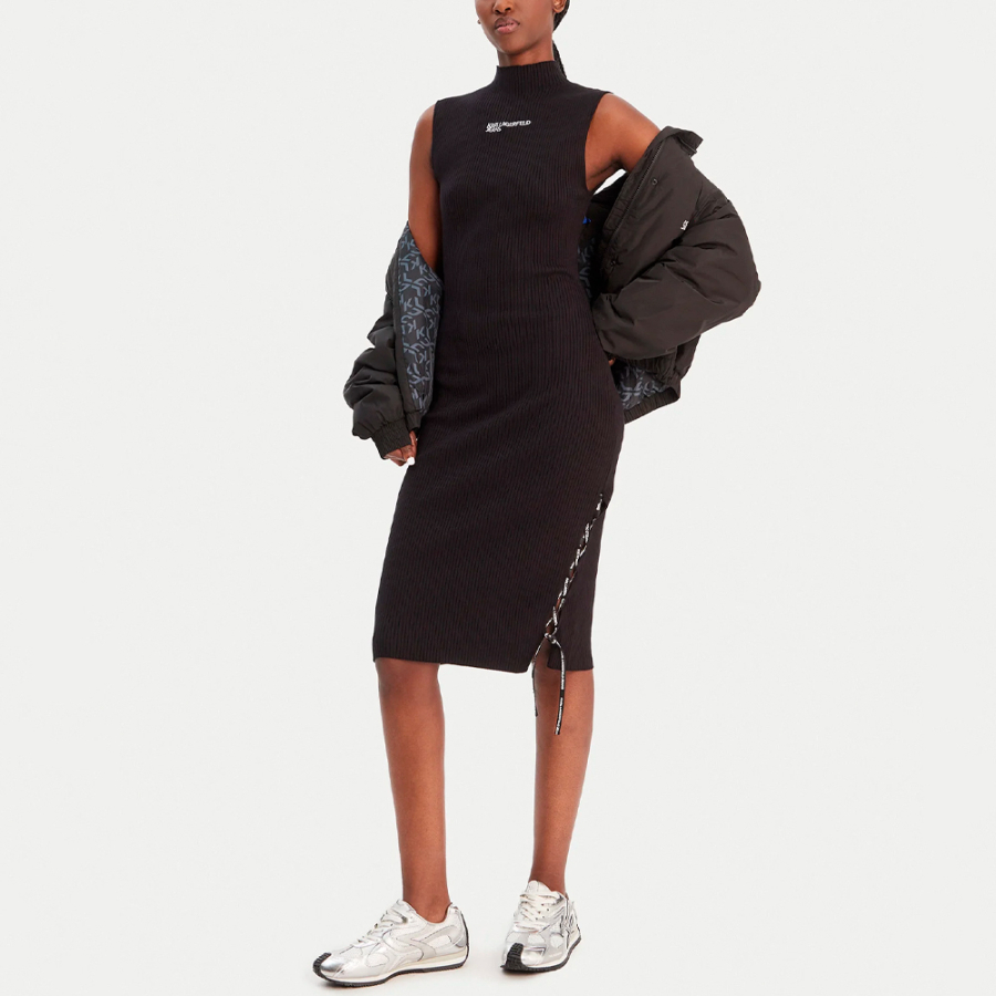 abito-in-maglia-con-cravatta-in-pizzo