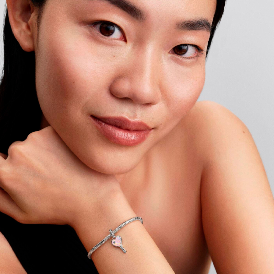 pendentif-cle-en-forme-de-coeur-opalescent