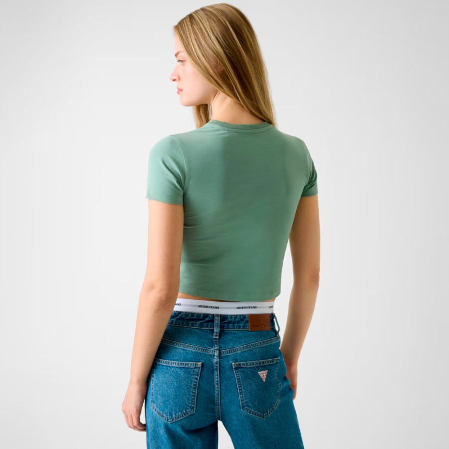 maglietta-con-logo-ricamato