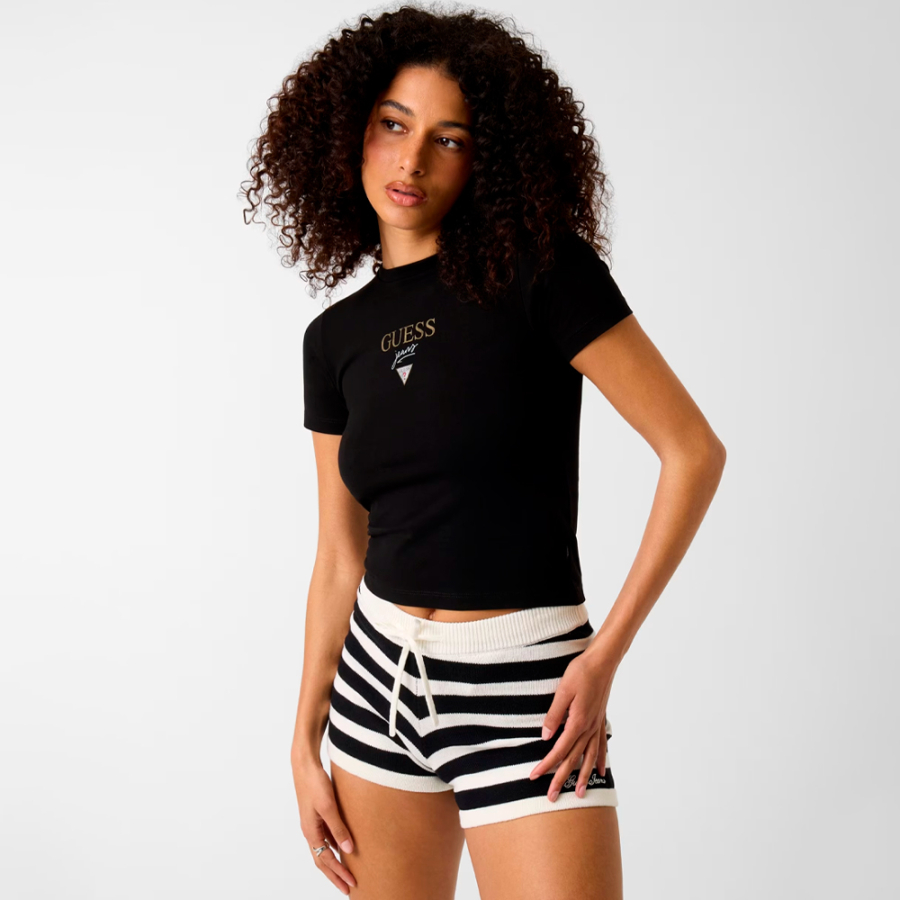 t-shirt-avec-logo-brode