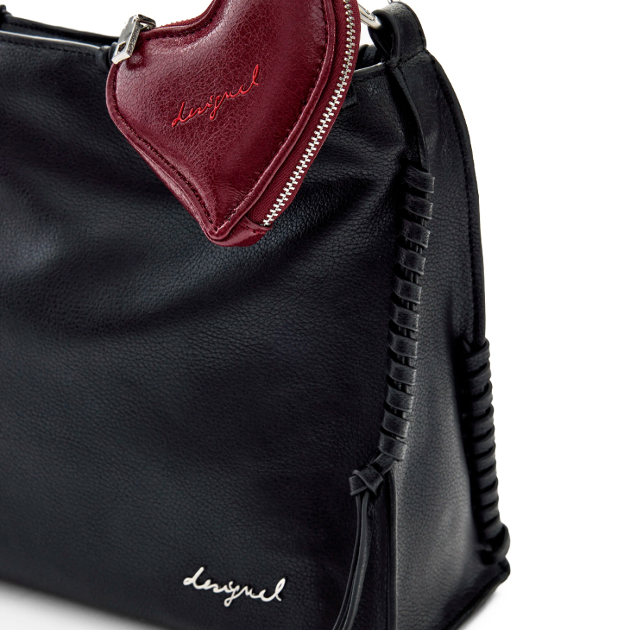 bolsa-media-com-pingente-de-coracao