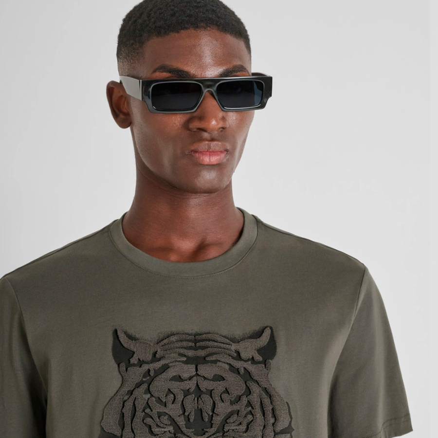regular-fit-tiger-print-t-shirt