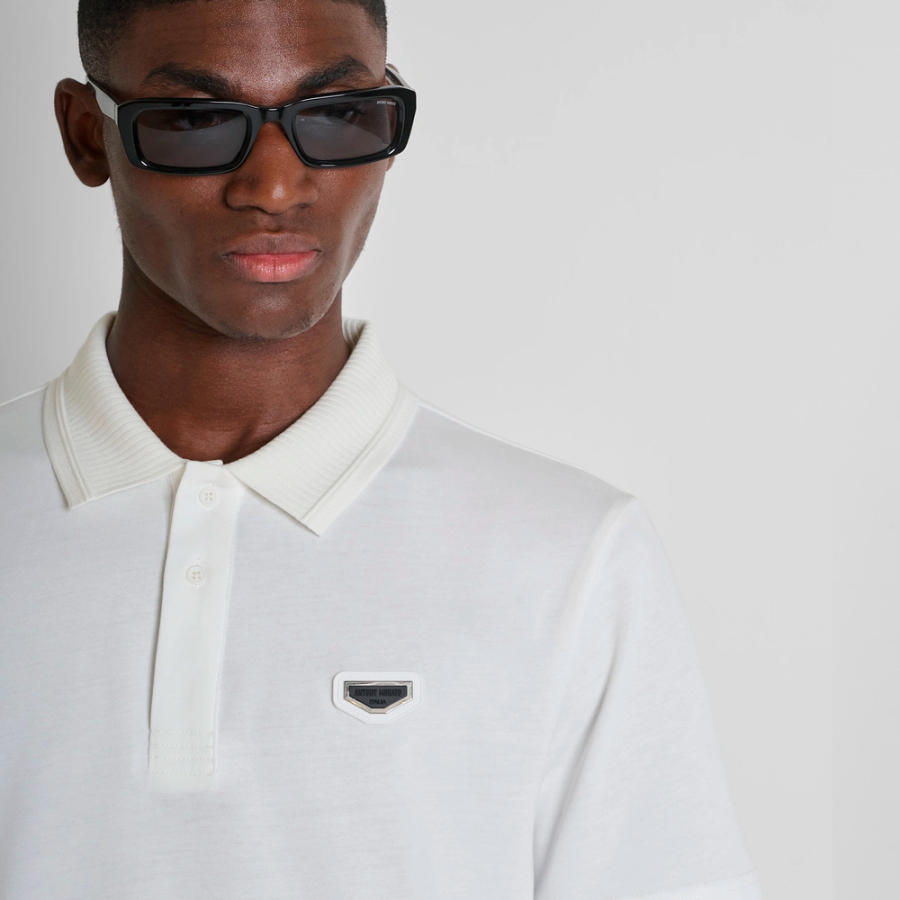 camisa-polo-de-corte-regular-com-placa-de-logotipo