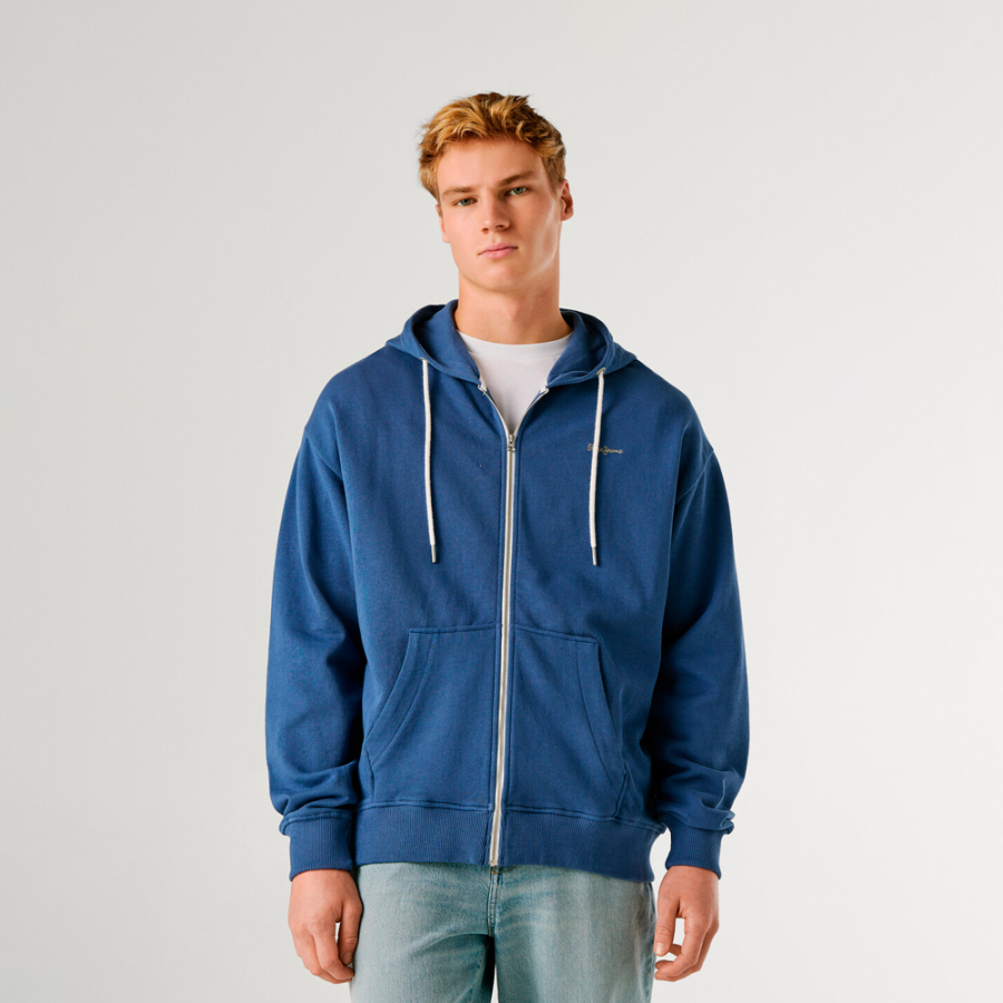 zip-up-hoodie zip-up-hoodie