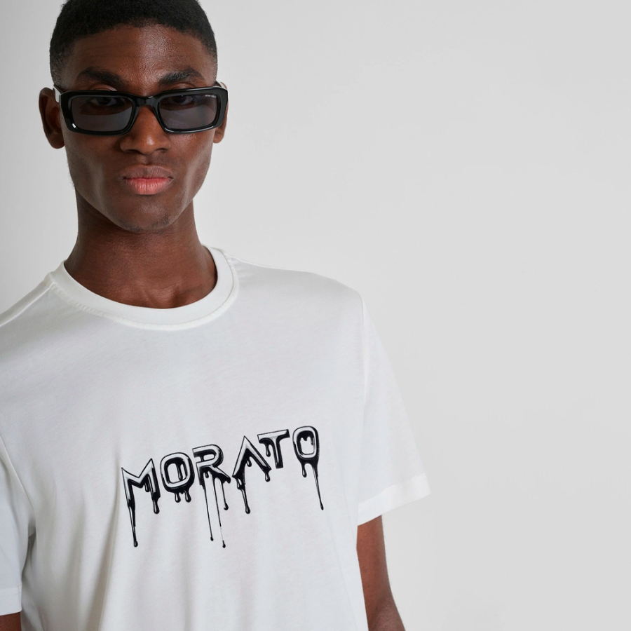 t-shirt-mit-normaler-passform-und-aufdruck-des-logos