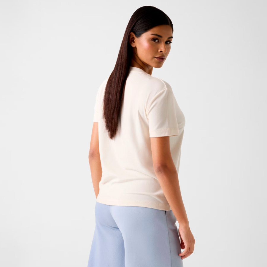 maglietta-con-logo-ricamato