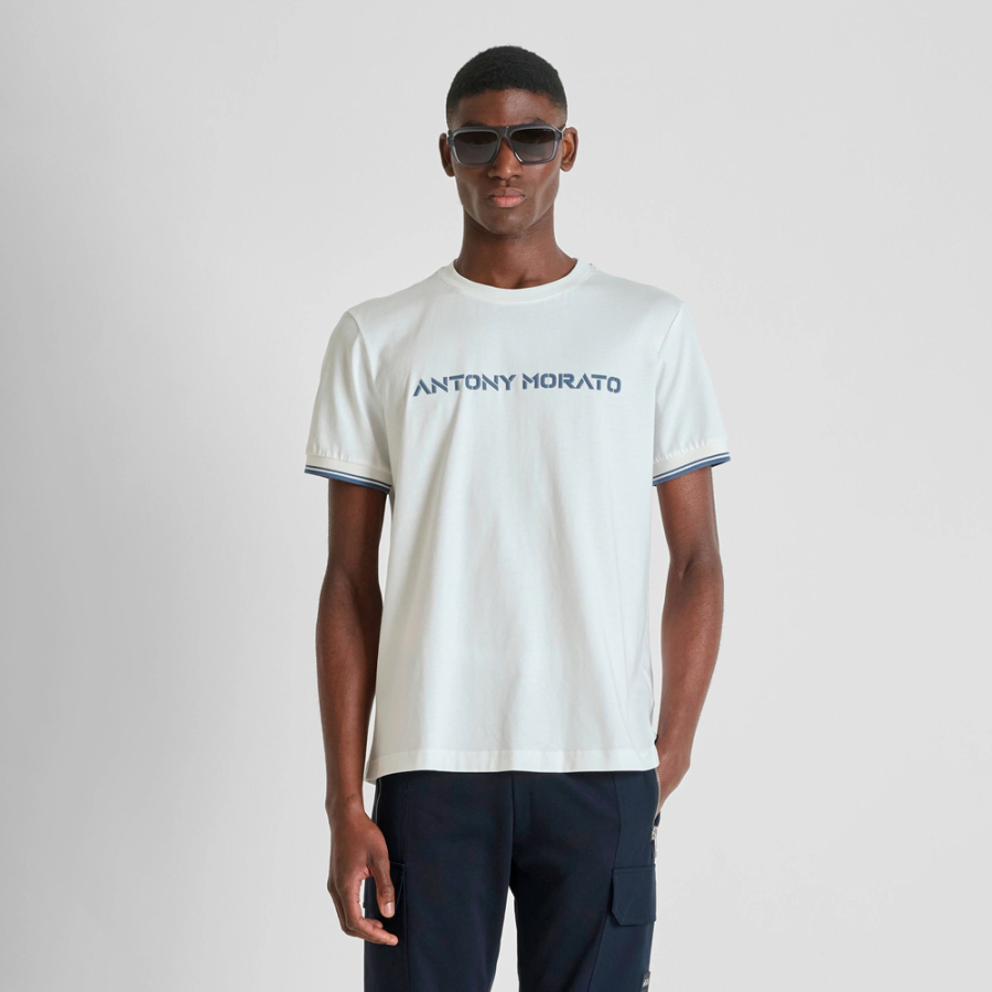 camiseta-de-corte-regular-com-logotipo