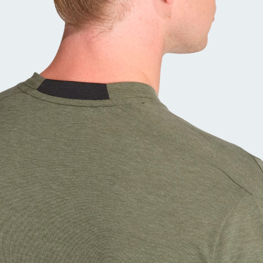 t-shirt-concu-pour-l-entrainement