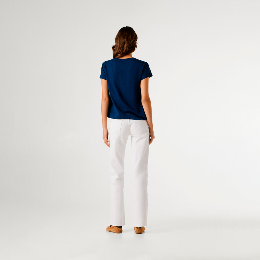 t-shirt-con-logo-floreale-stampato