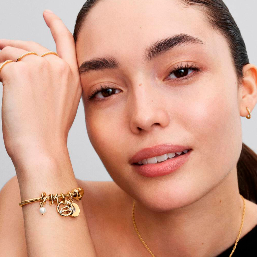 pulsera-de-cadena-de-serpiente-con-cierre-de-corazon-563050c00