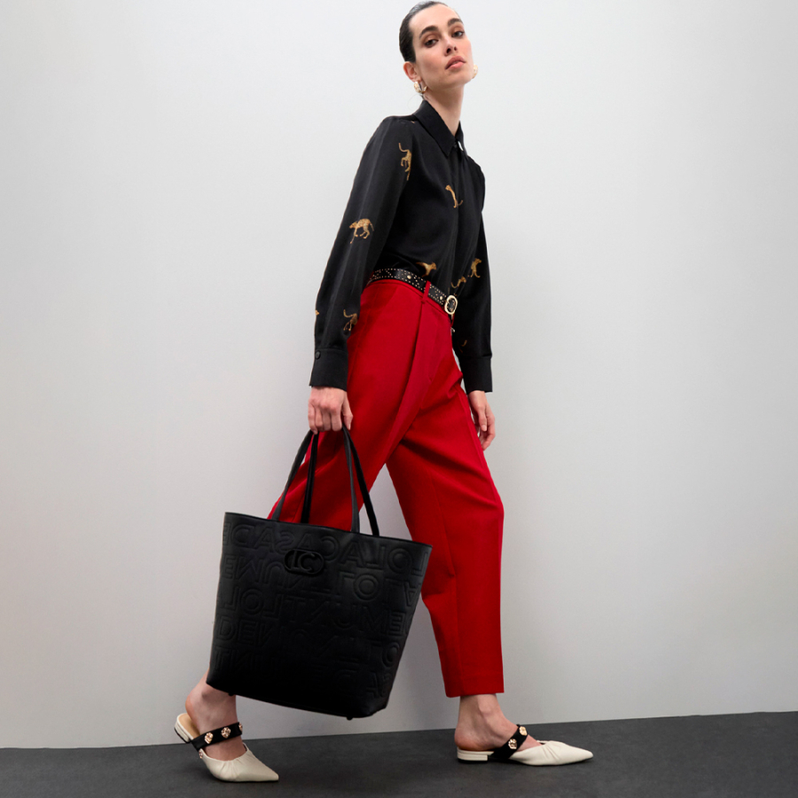 unstrukturierte-einkaufstasche-mit-monogrammstickerei