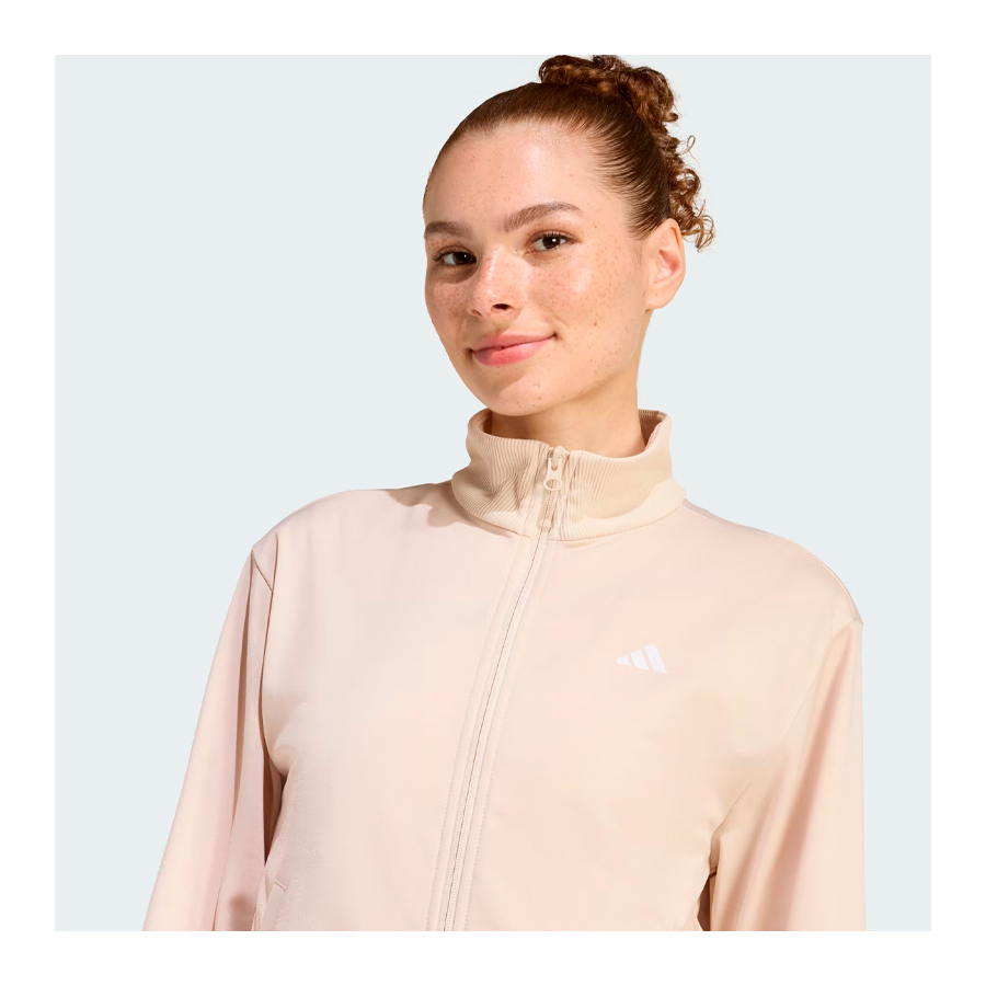 tuta-essentials-feel-cozy