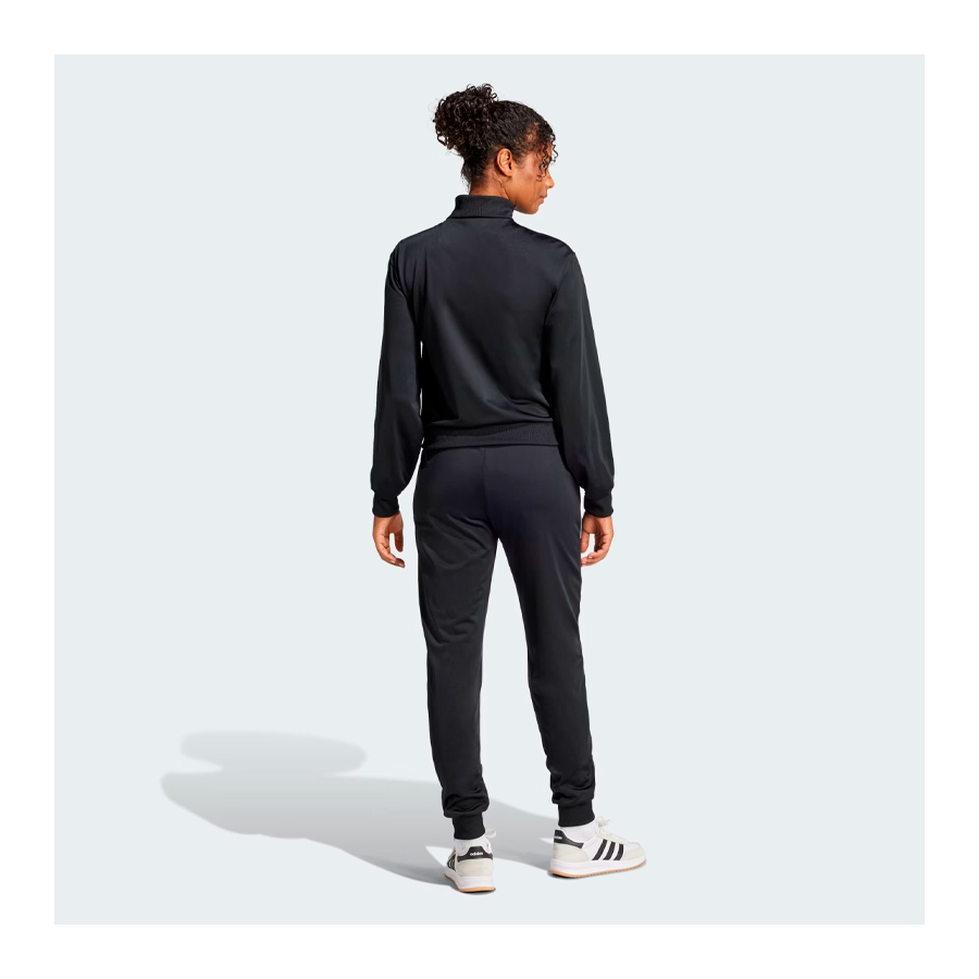 chandal-essentials-feel-cozy