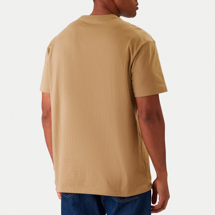 t-shirt-mit-markennamen