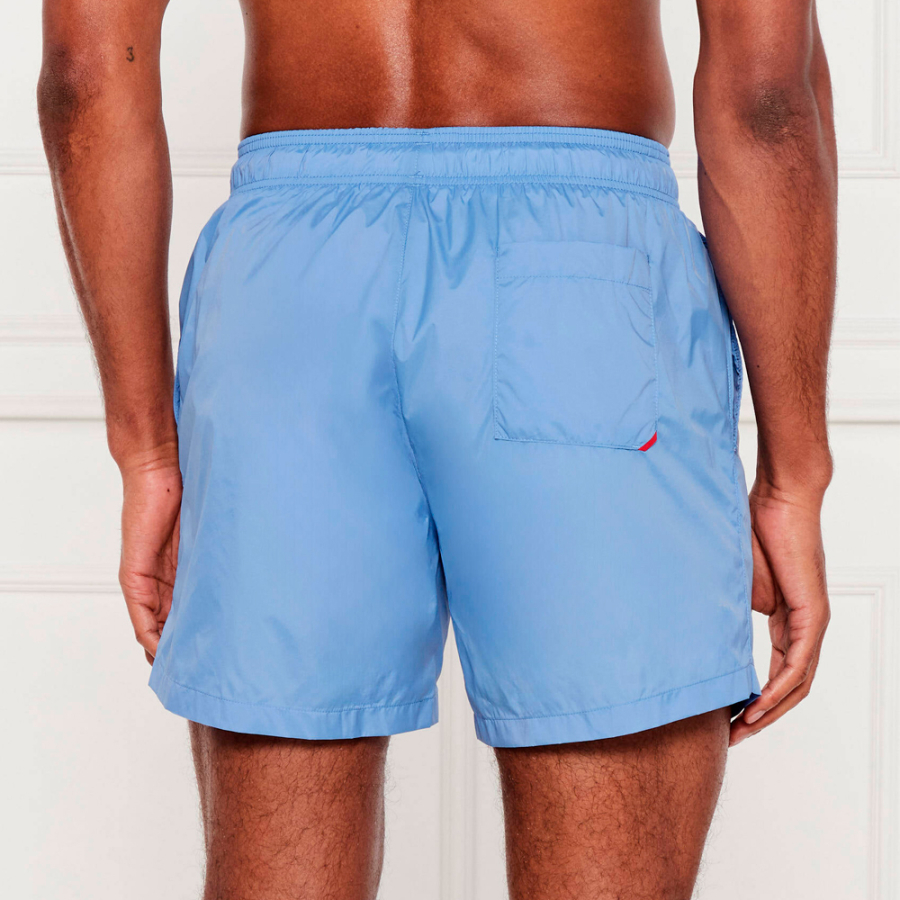 banador-tipo-shorts-de-secado-rapido-con-logo-estampado