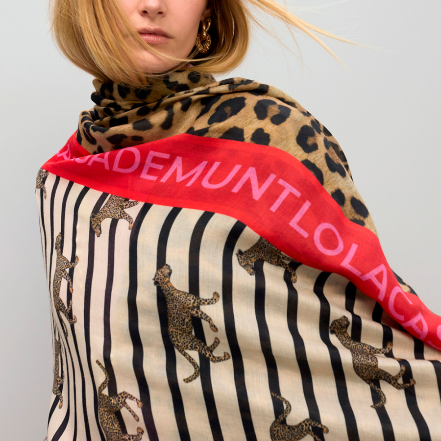 fular-estampado-combinado-de-rayas-y-leopardos