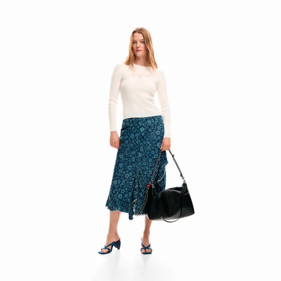 bolsa-grande-com-pingente-com-o-logotipo