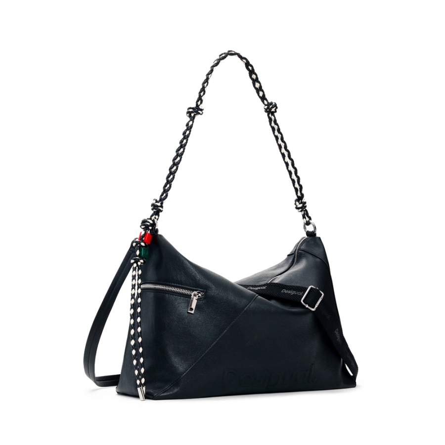 bolsa-grande-com-pingente-com-o-logotipo