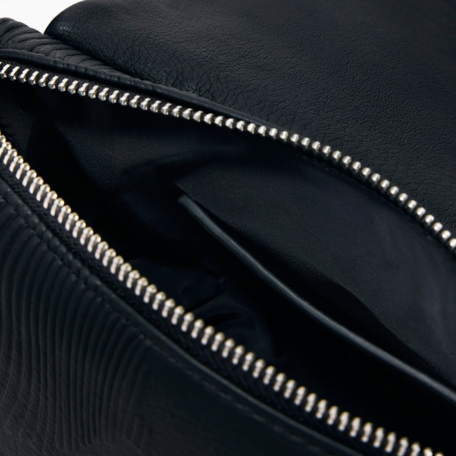 bolso-pequeno-relieve-flores