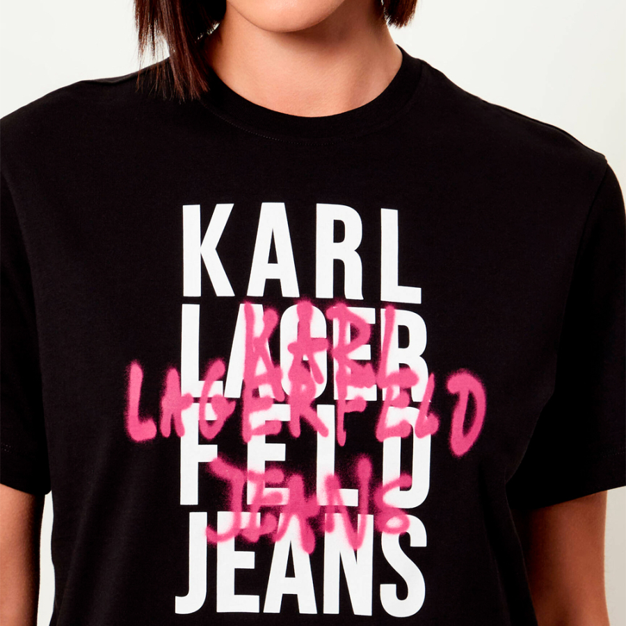 t-shirt-con-logo-graffiti-vestibilita-regolare