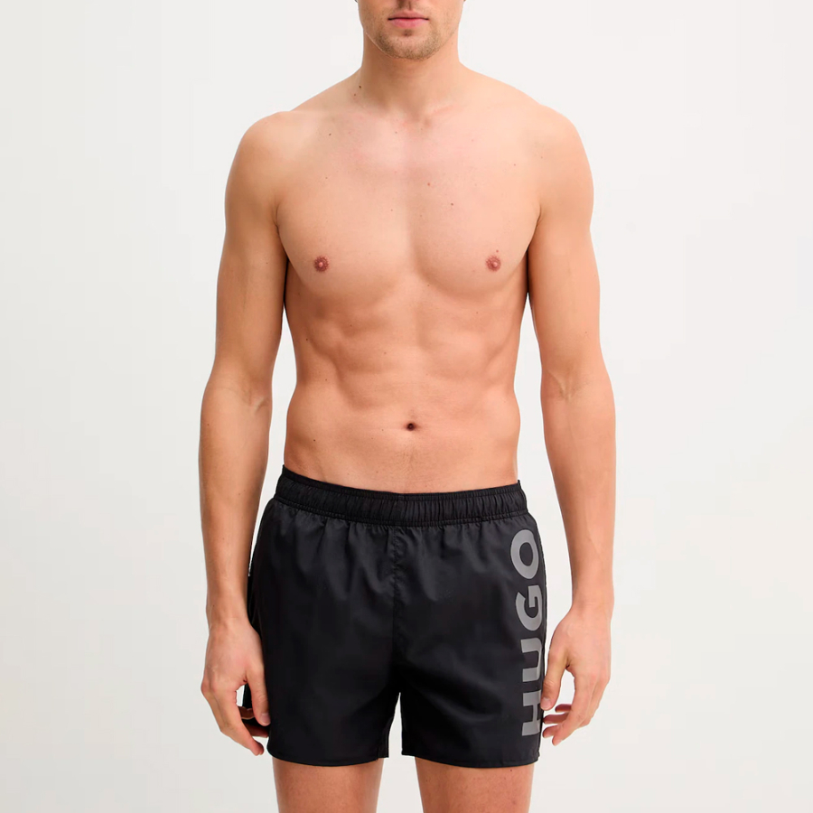 costume-da-bagno-con-logo-stampato-verticale