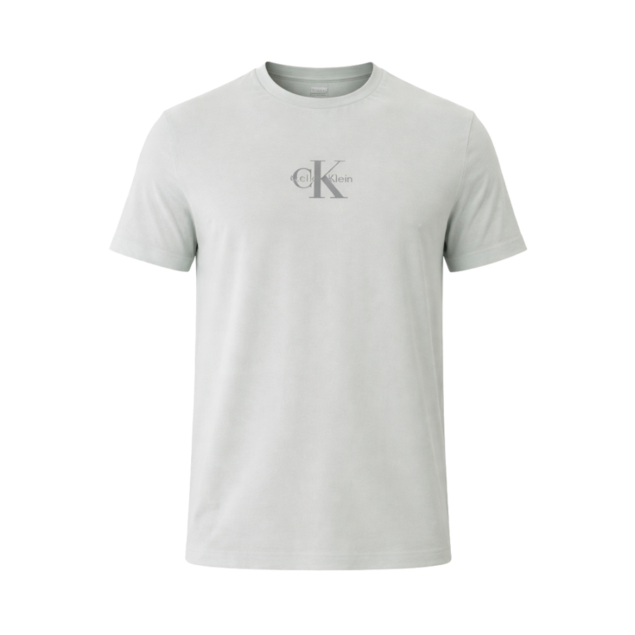 t-shirt-con-monogramma-e-logo