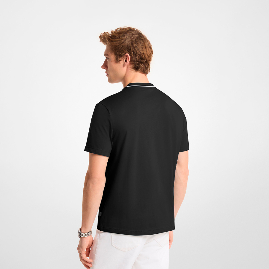 camiseta-lisa-de-malha-de-algodao-com-logotipo