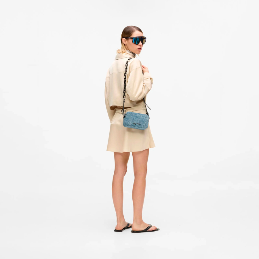 borsa-per-macchina-fotografica-con-catena-e-tessuto-denim